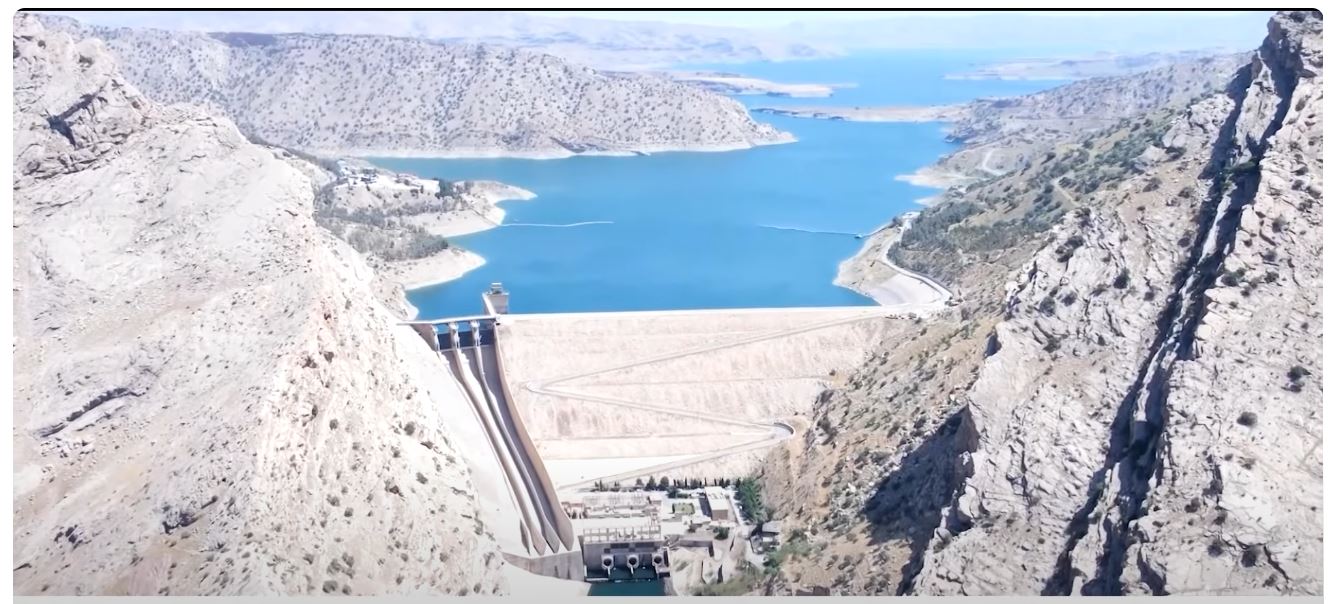 Daketina asta avê li bendava Derbendîxanê metirsî li çend projeyan dirust kiriye