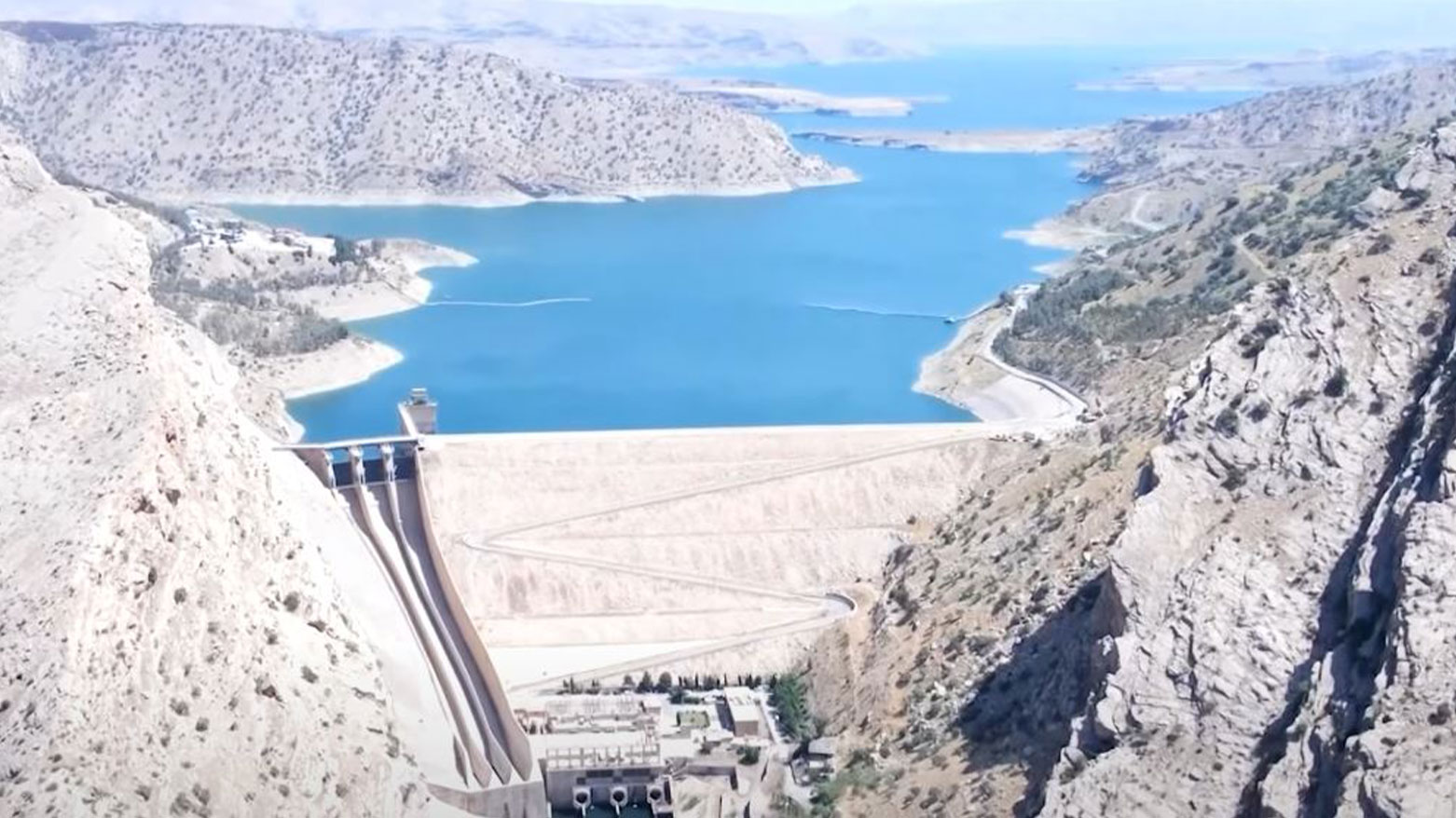 دابەزینی ئاستی ئاوی دەربەندیخان مەترسیی لەسەر چەندین پرۆژە دروست کردووە