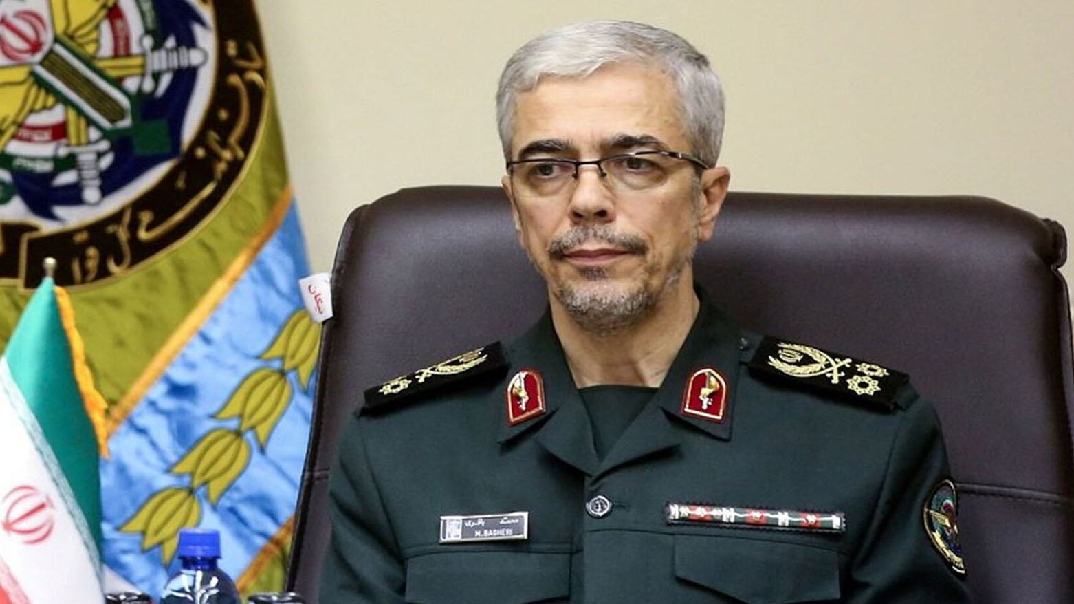 إيران تؤكد مقتل قائد أركان الجيش
