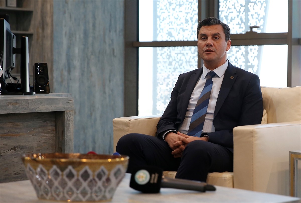 Manisa Büyükşehir Belediye Başkanı Ferdi Zeyrek