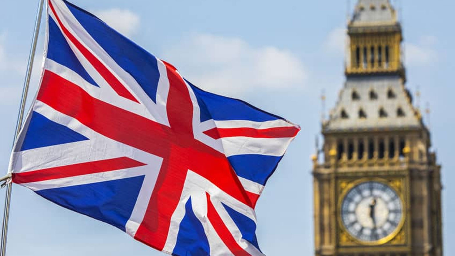 بريطانيا تنصح رعاياها بعدم السفر إلى إسرائيل في ظل التصعيد مع إيران