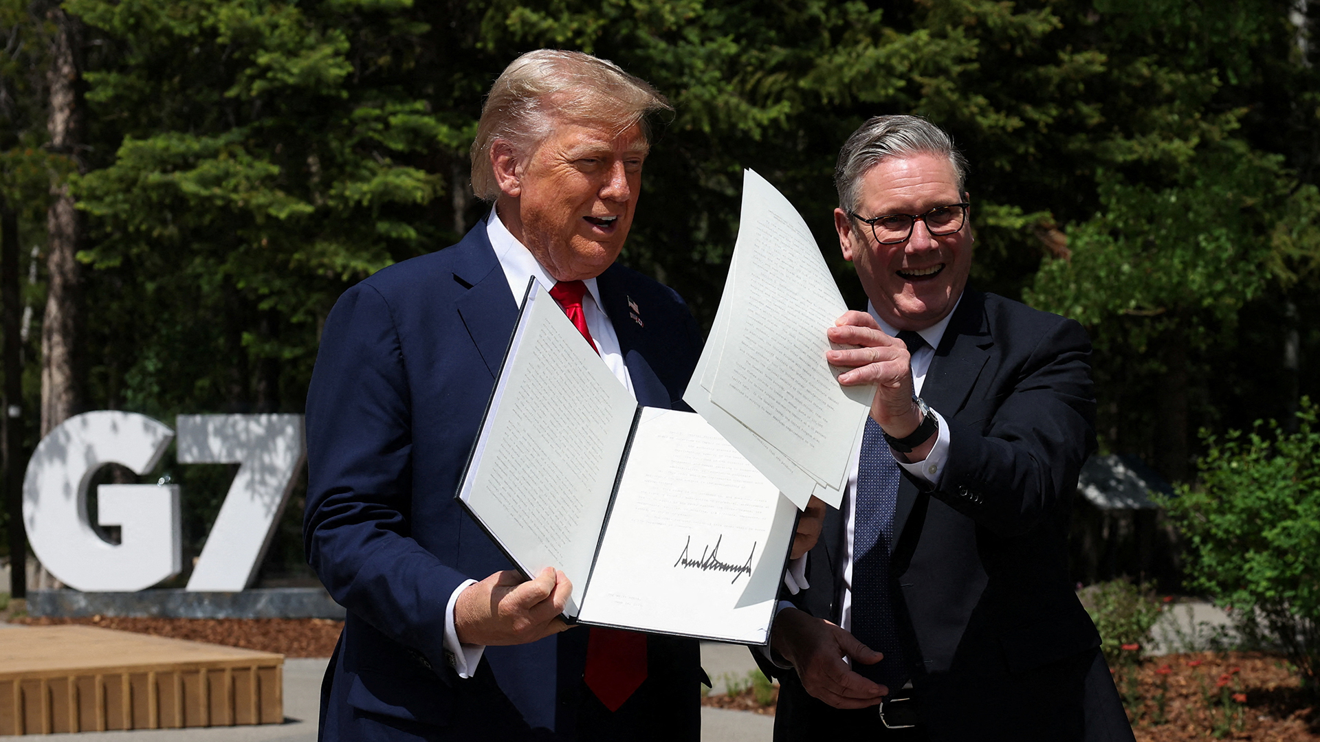 کییەر ستارمەر و دۆناڵد ترەمپ