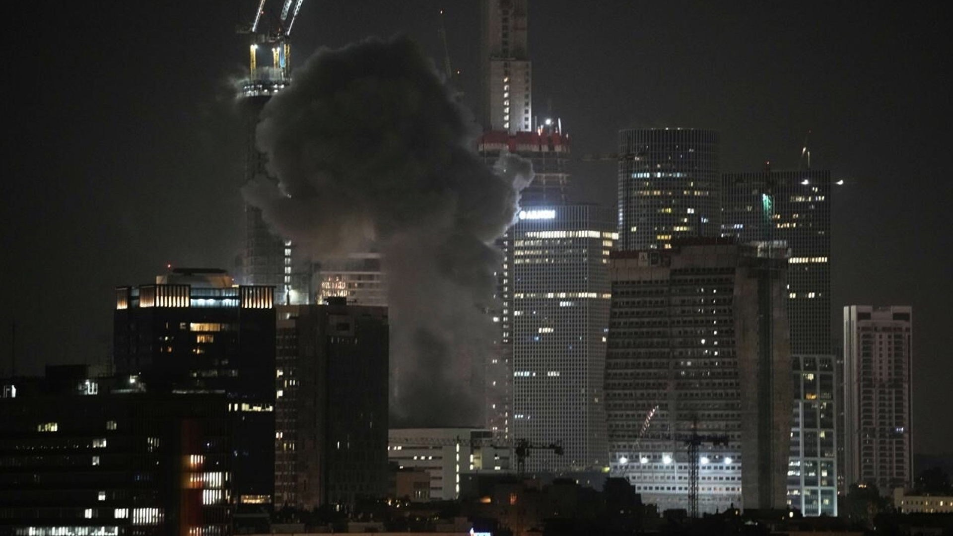 Tel Aviv during previous Iranian missile and drone attacks. (Photo: AFP)