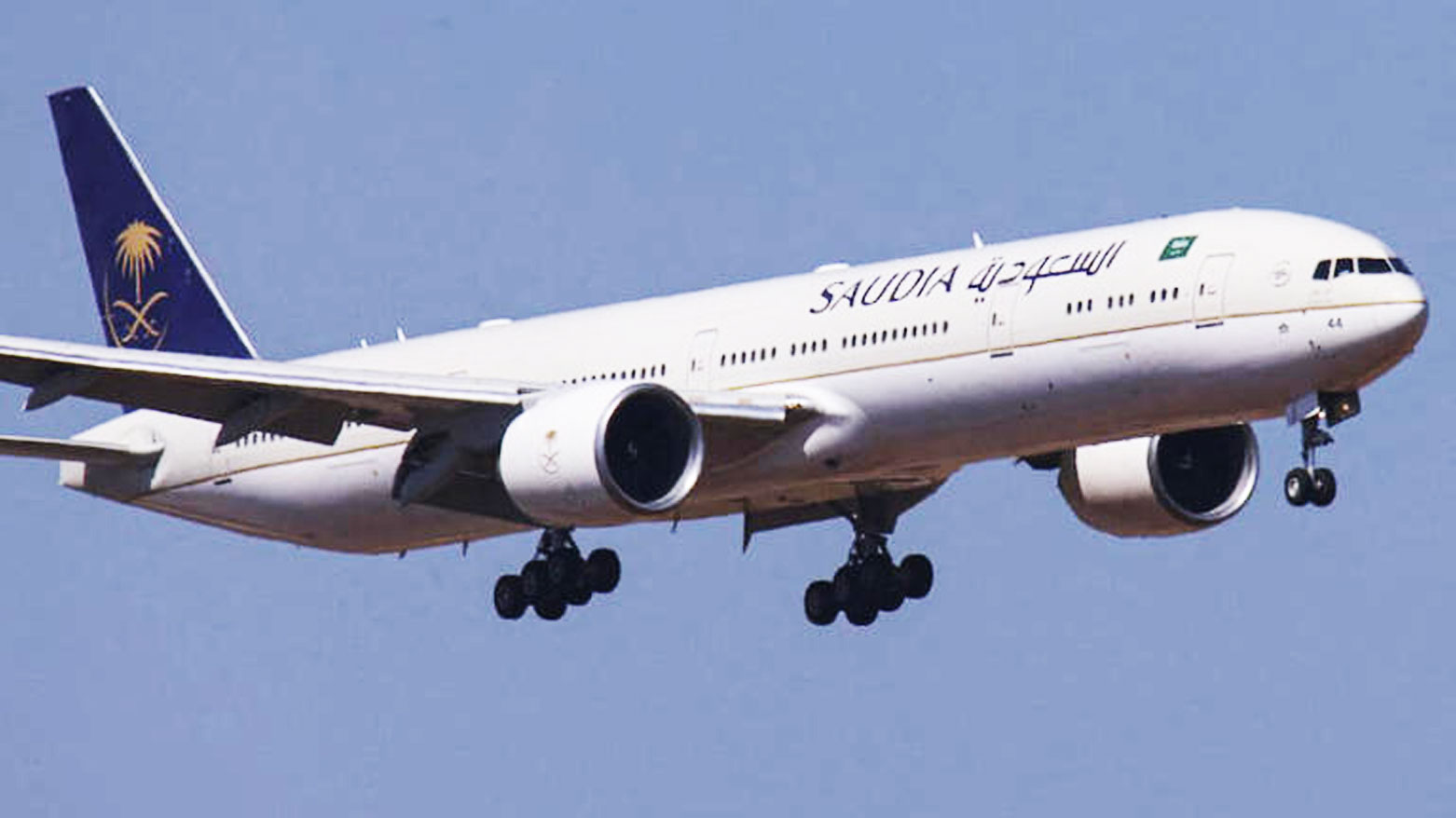 طائرة تابعة للخطوط السعودية (رويترز)