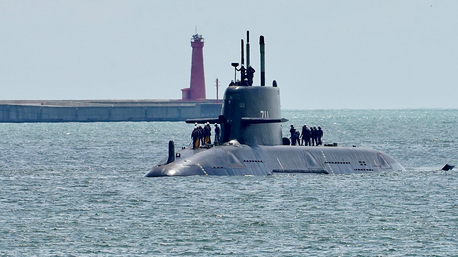 تايوان تبدأ اختبارات بحرية لأول غواصة محلية الصنع