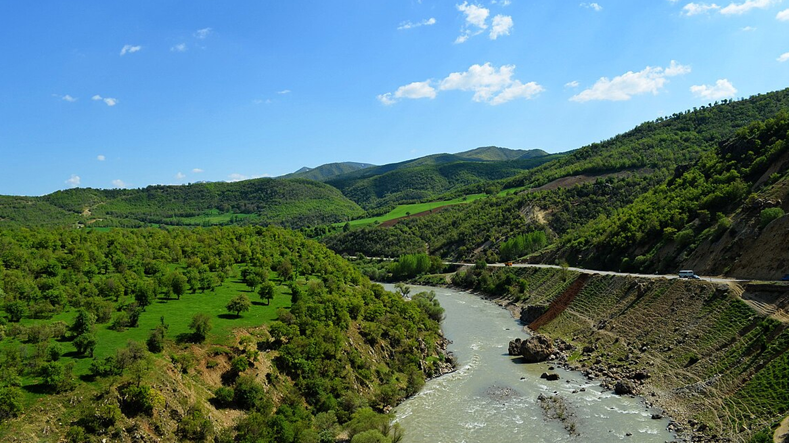 مصرع أب واثنين من أطفاله غرقاً في نهر الزاب الصغير قرب كويسنجق