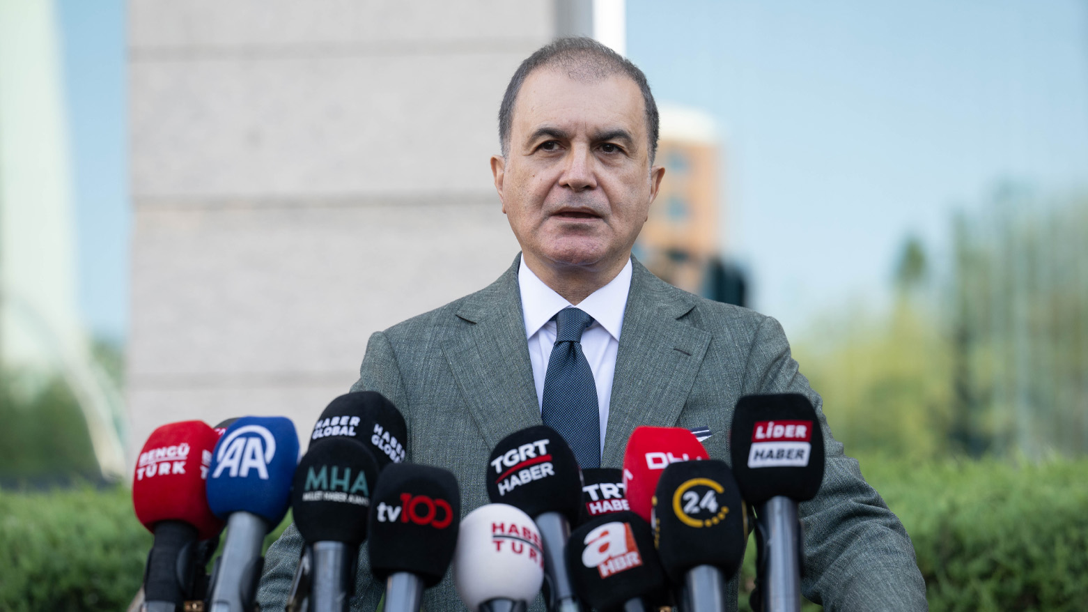 Ömer Çelik: İsrail'in İran'a saldırmasının herhangi bir meşruiyeti yok