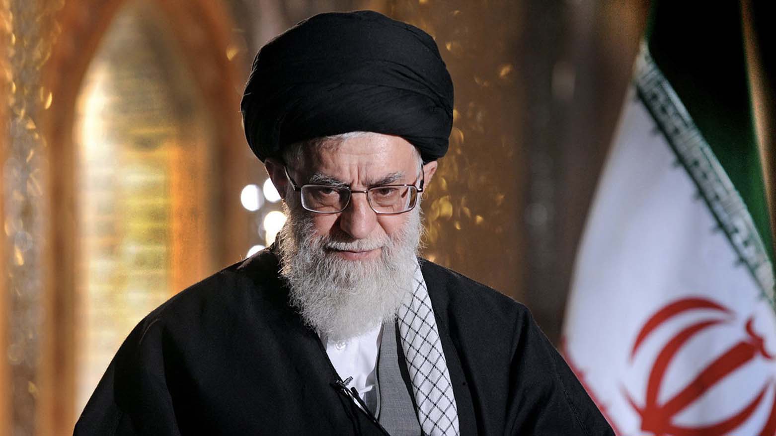 خامنه‌یی: قبووڵی ناكه‌ین كه‌س ده‌ستدرێژیمان بكاته‌ سه‌ر