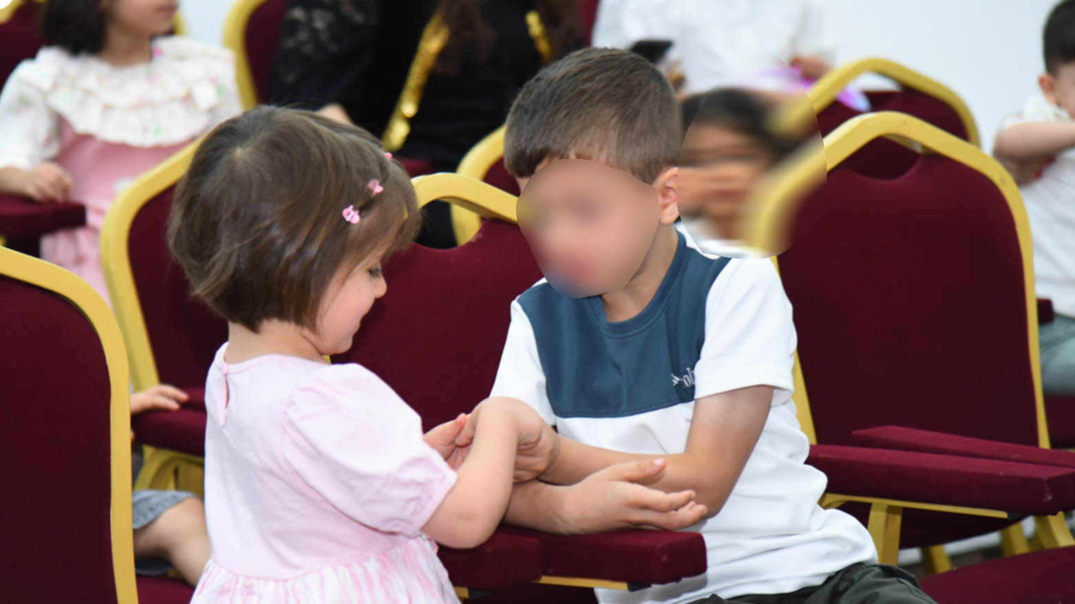 دوو منداڵی بێسەرپەرشتیار، وێنە، کوردستان24