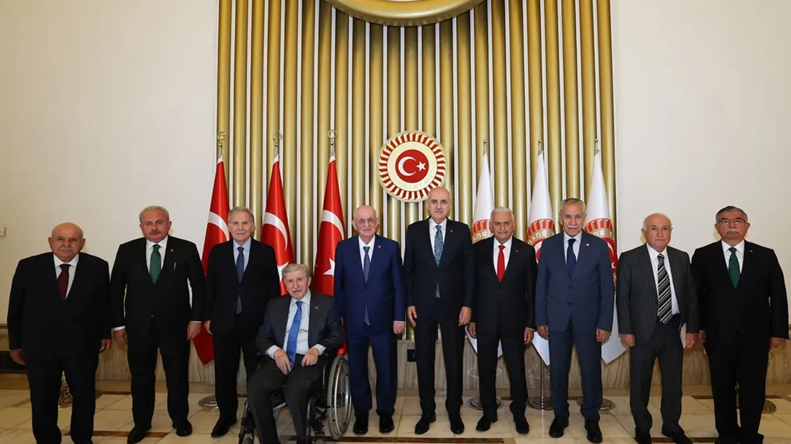 Kurtulmuş ji bo damezrandina “Komîsyona Çareseriyê” bi partiyan re civiya