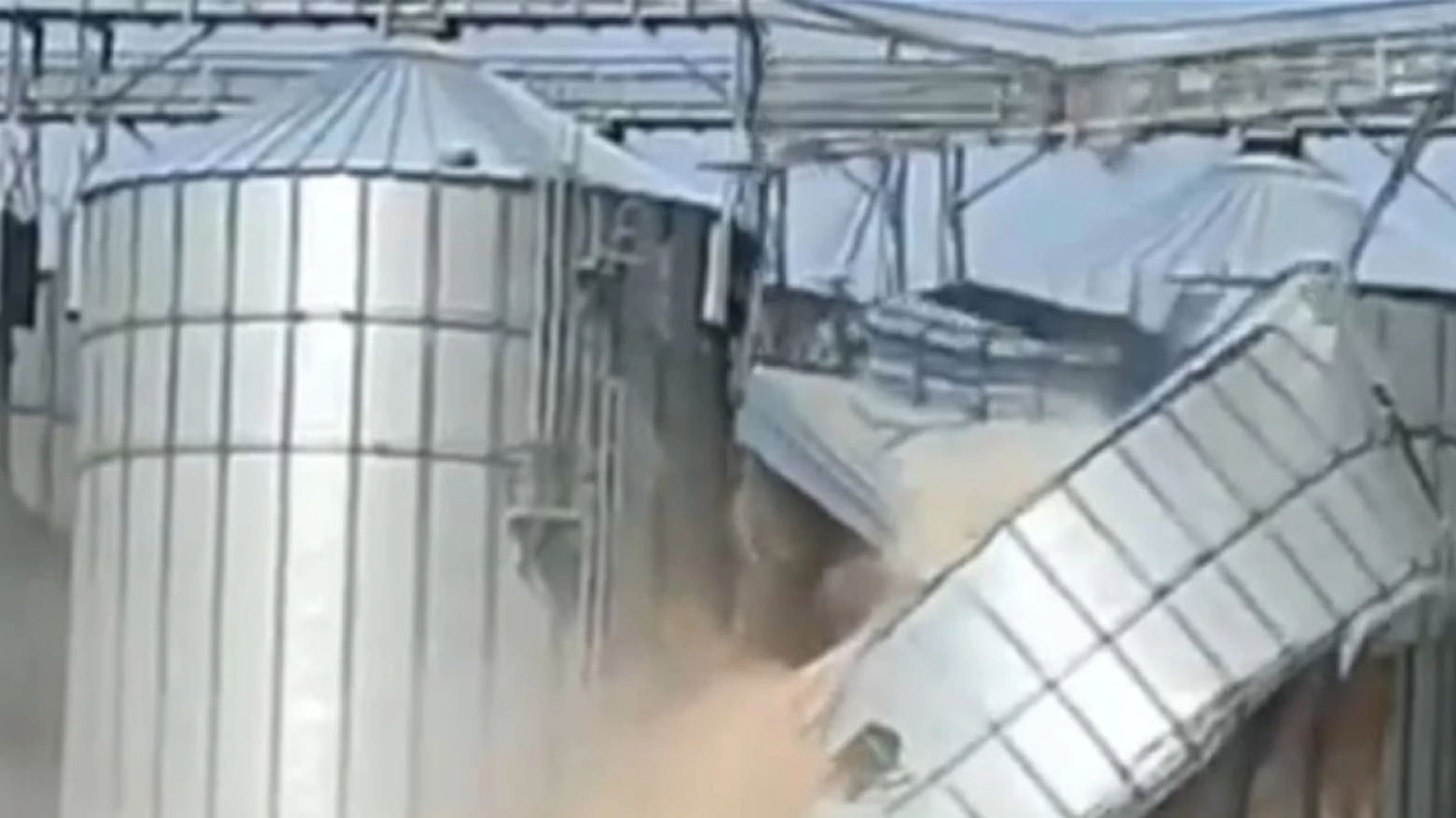 التجارة العراقية توجه بتشكيل لجنة تحقيقية حول  انهيار سايلو الشطرة