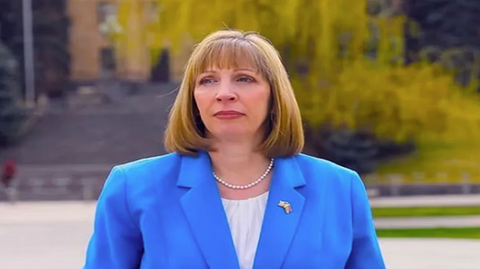 السفيرة الأميركية في موسكو لين تريسي