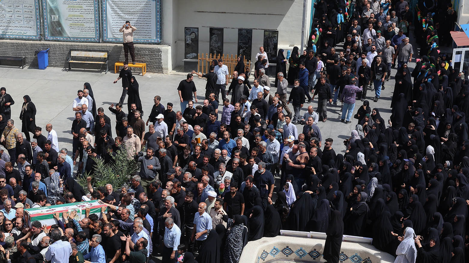 Tehran.. Sibe merasîma veşartina termên qurbaniyên êrîşên Îsraîlê tê lidarxistin