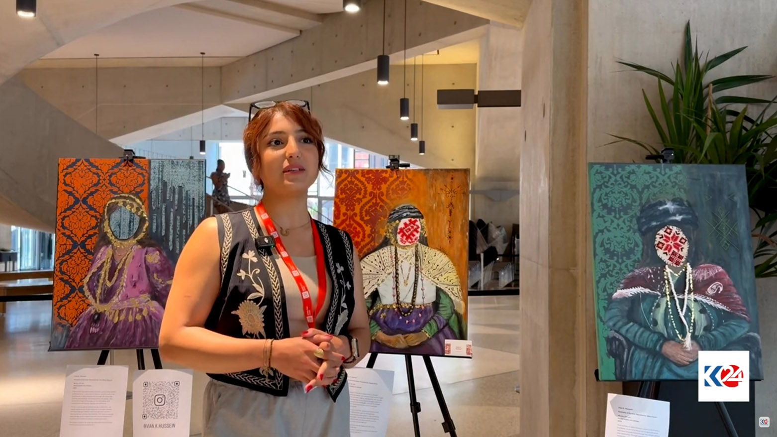 Afrini Kurdish artist Vian Hussein talking with Kurdistan24 in London. (Photo: Kurdistan24)