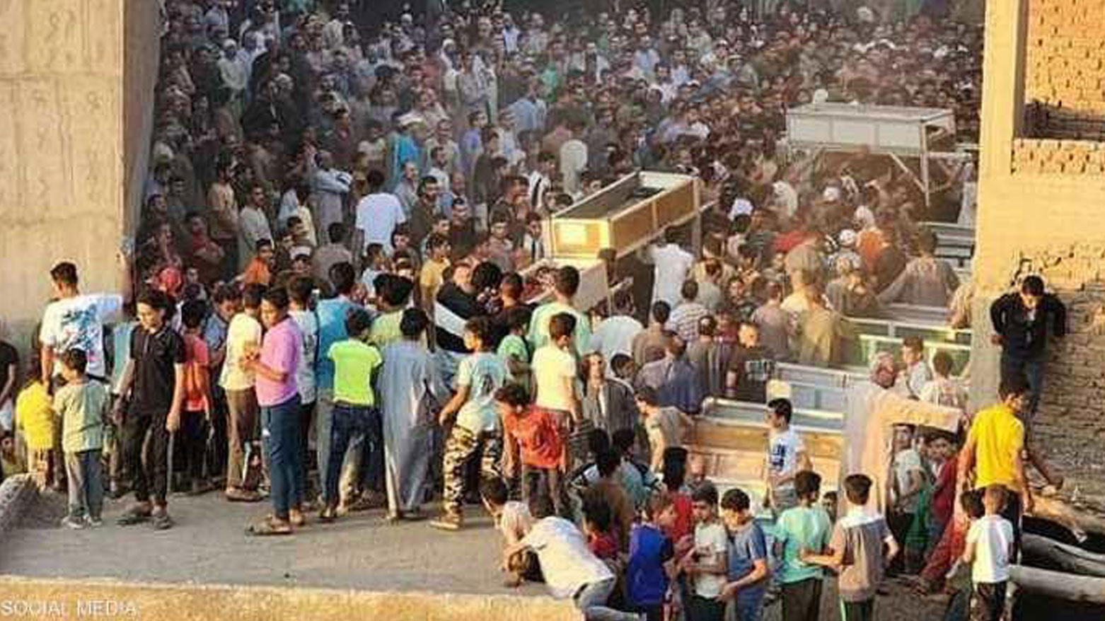 "رحلة بلا عودة".. مصر تودّع فتيات المنوفية بعد حادث مأساوي يهز القلوب