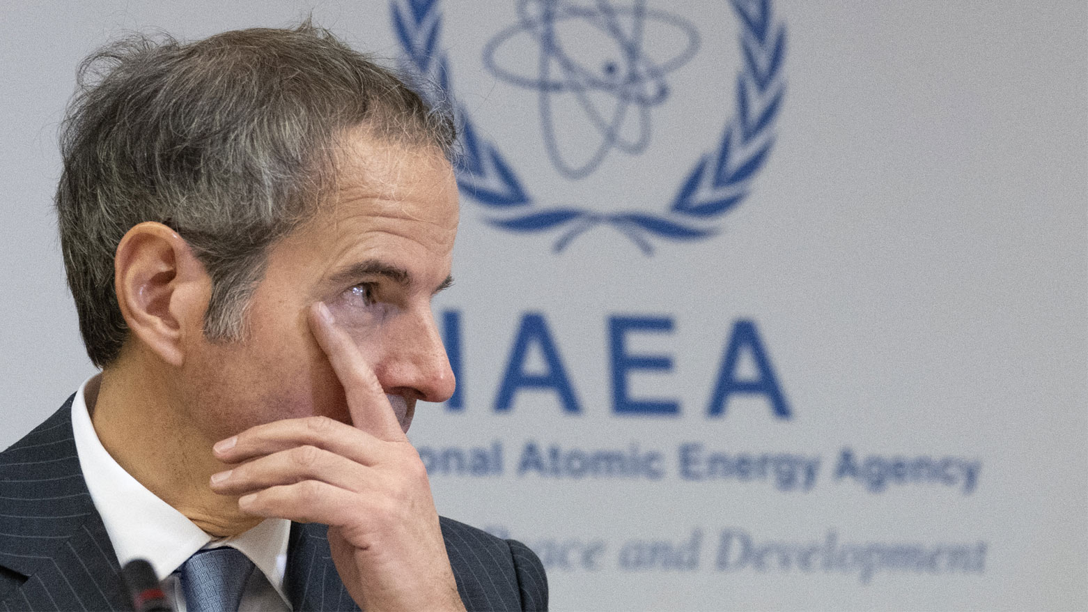 المدير العام للوكالة الدولية للطاقة الذرية رافايل غروسي (فرانس برس)