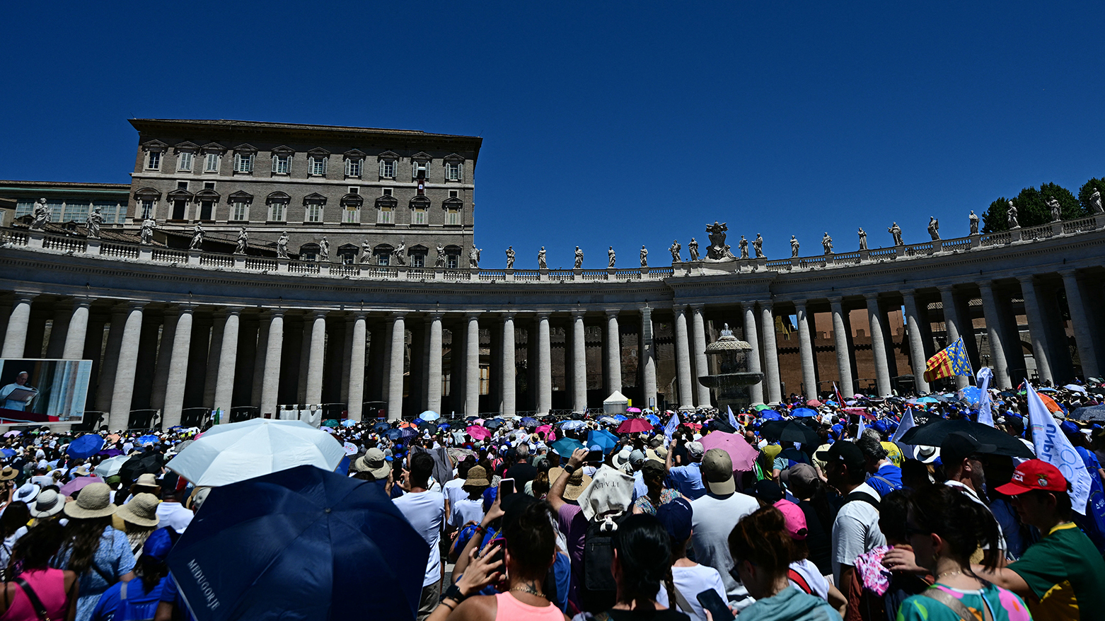 اشتداد موجة الحر في جنوب أوروبا والحلّ حمّامات باردة وملاجىء مكيّفة