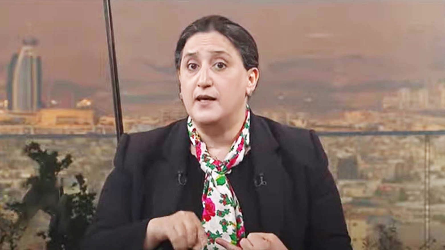 Kürdistan Demokrat Partisi (KDP) Merkez Komitesi Üyesi Aşwaq Caf