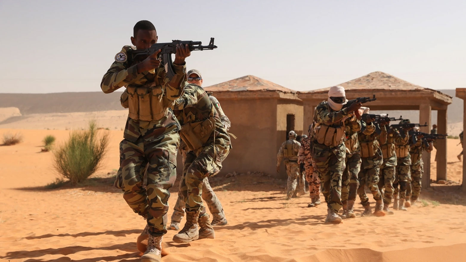 هجمات جهادية على مواقع عسكرية في مالي