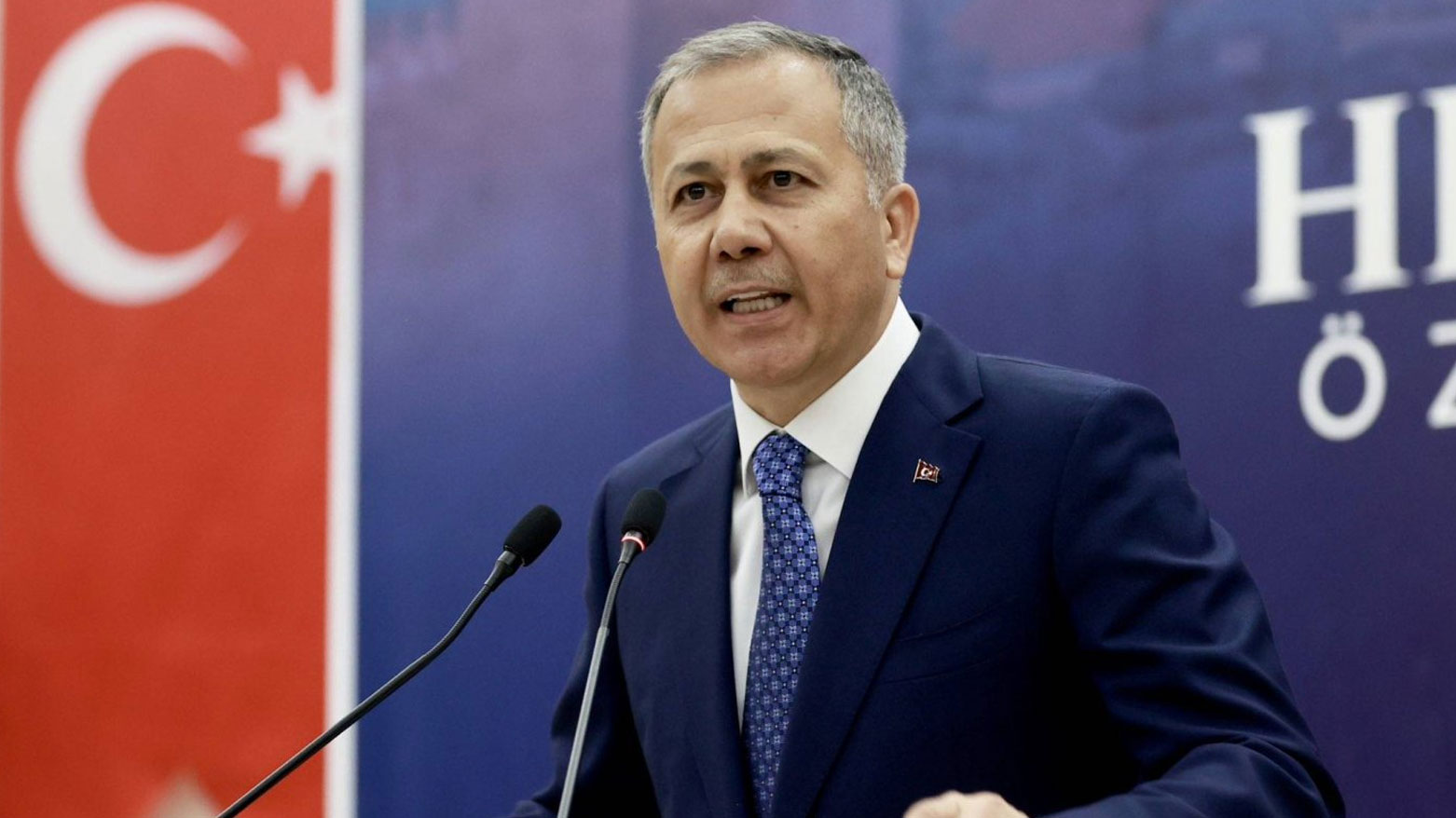 وزير الداخلية التركي علي يرلي قايا