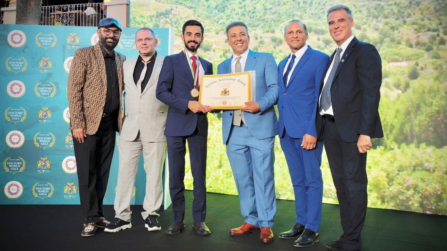 پزیشکێکی کورد لە لیستی 100 باشترین پزیشکی جیهان بۆ ساڵی 2025 هەڵبژێردرا