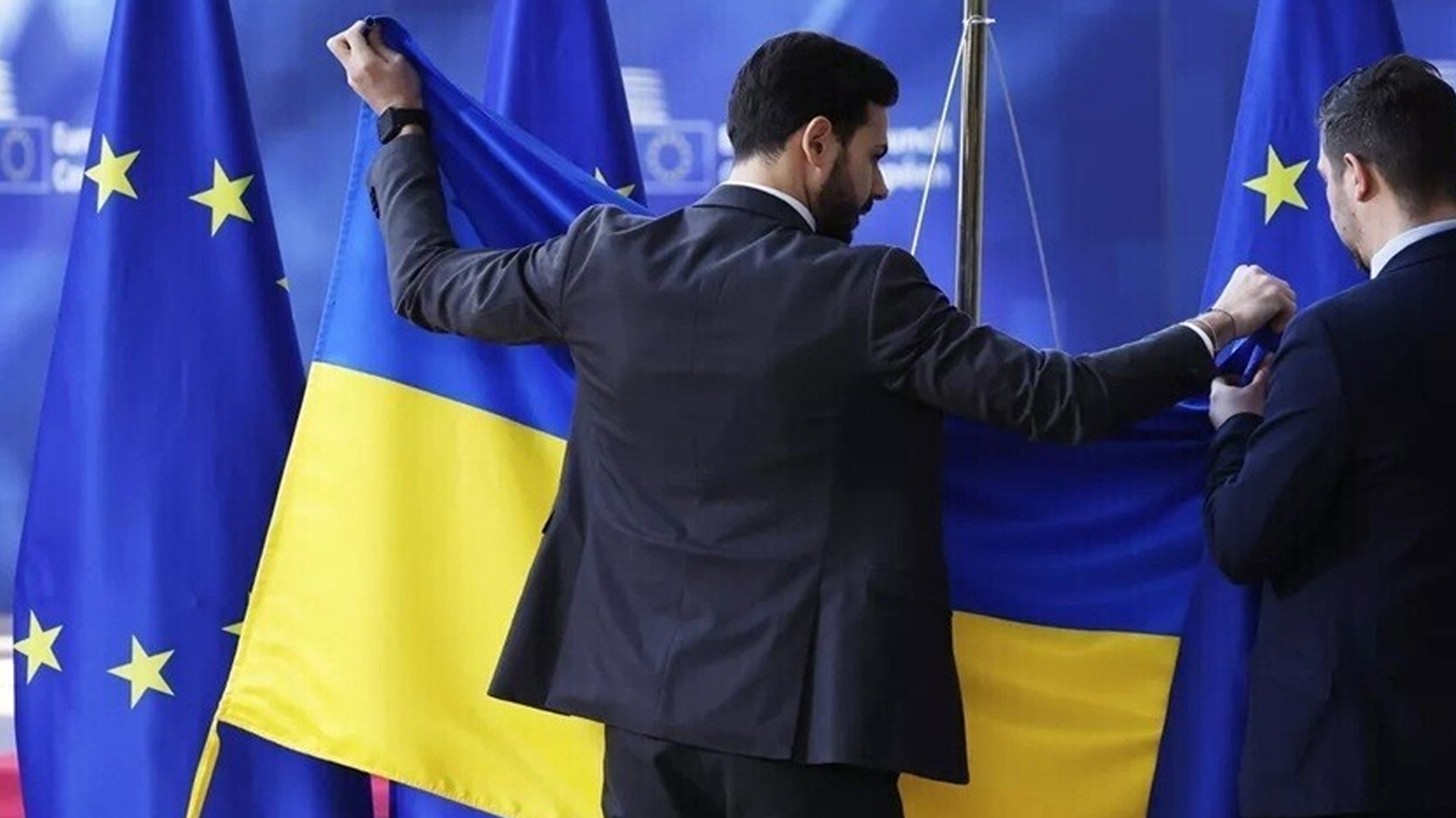 پۆلیتیکۆ: ئەوانەی پاڵپشتی ئۆکرانیا دەکەن سەریان لێشێواوە