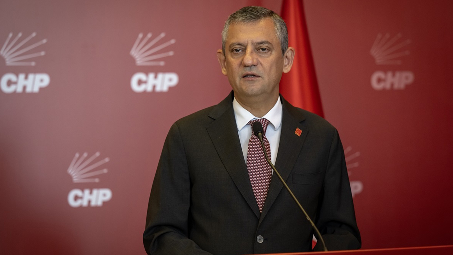 Serokê CHP'ê: Em piştgiriyê didin merasîma danîna çekan a PKK'ê