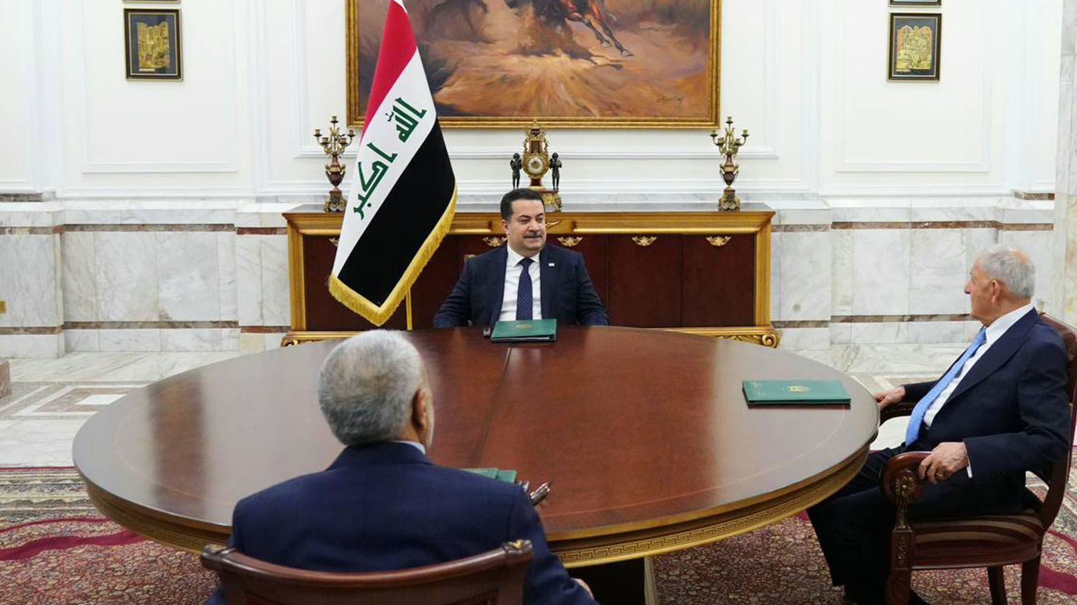 الرئاسات الثلاث تعقد اجتماعاً في قصر بغداد