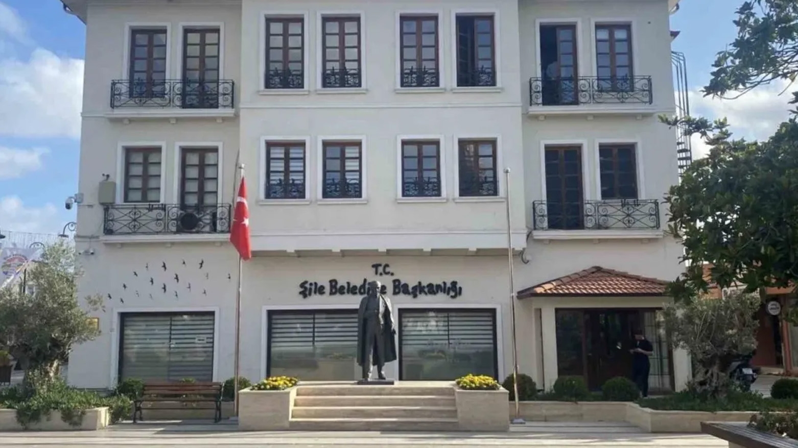 Şile Belediye Başkanı Kabadayı gözaltına alındı