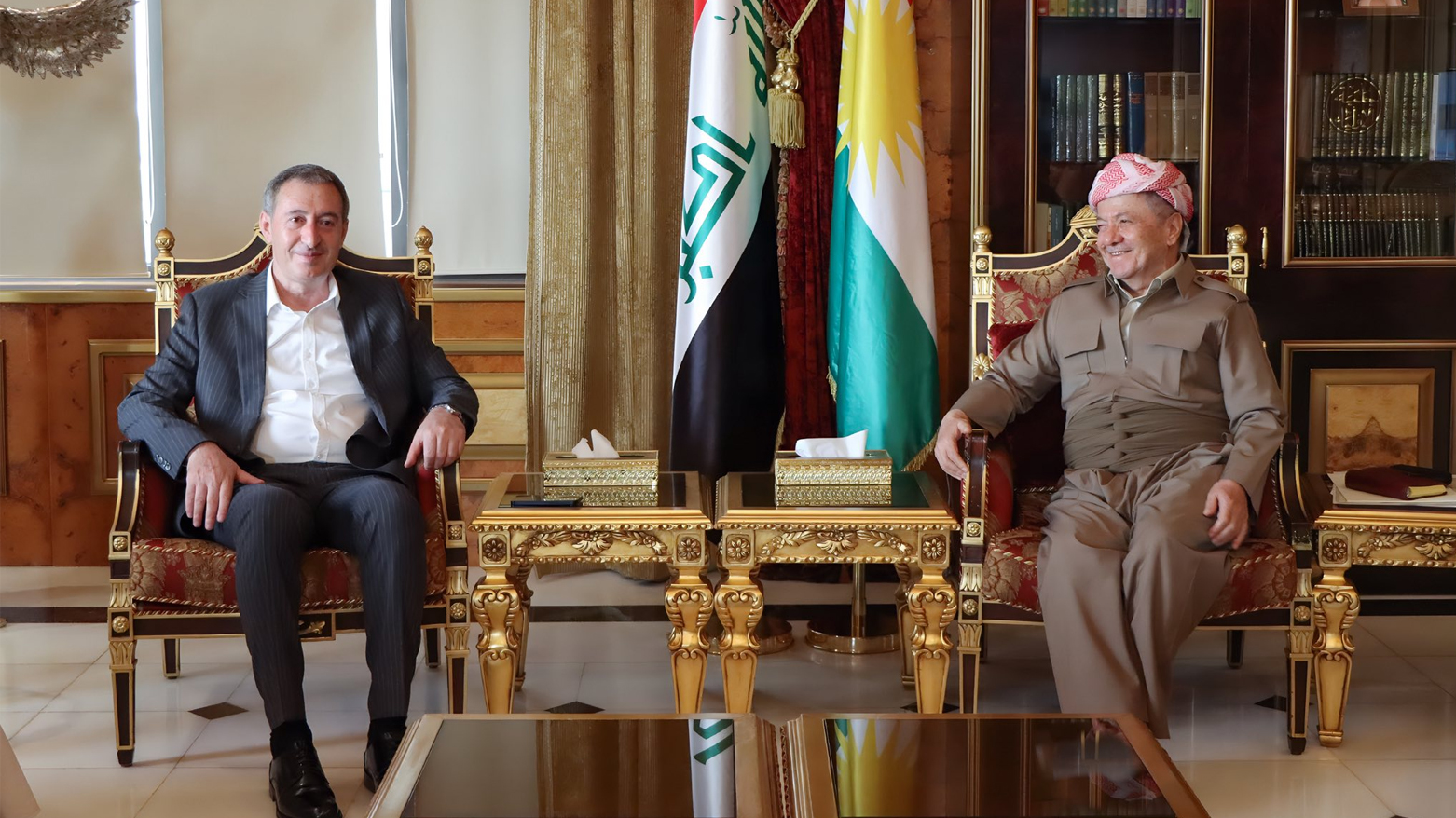 Şanda DEM Partiyê û kesayetiyên siyasî yên Bakurê Kurdistanê spasiya Serok Barzanî dikin