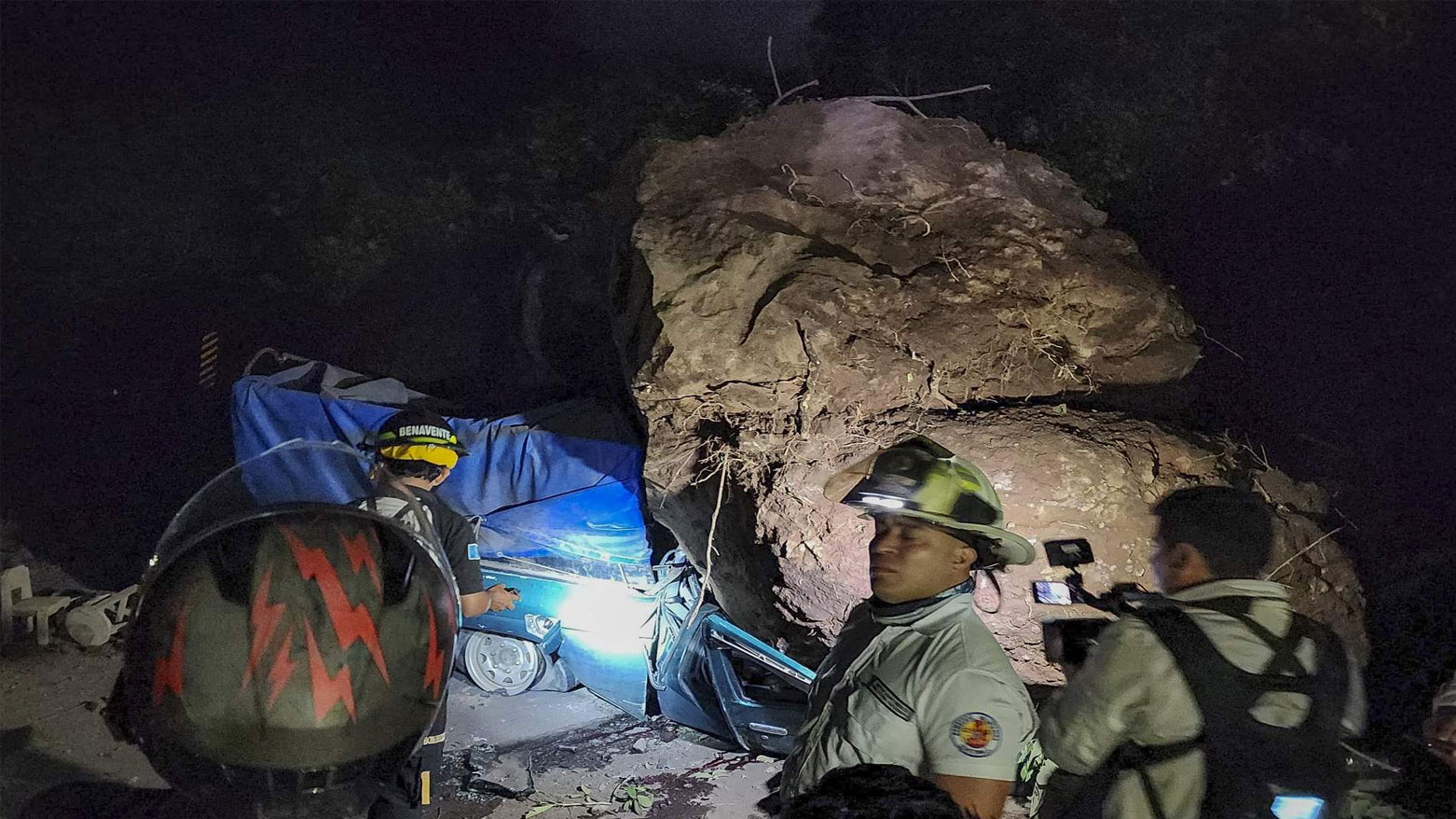 جزء من آثار الزلزال المدمّر الذي ضرب غواتيمالا (تعبيرية)