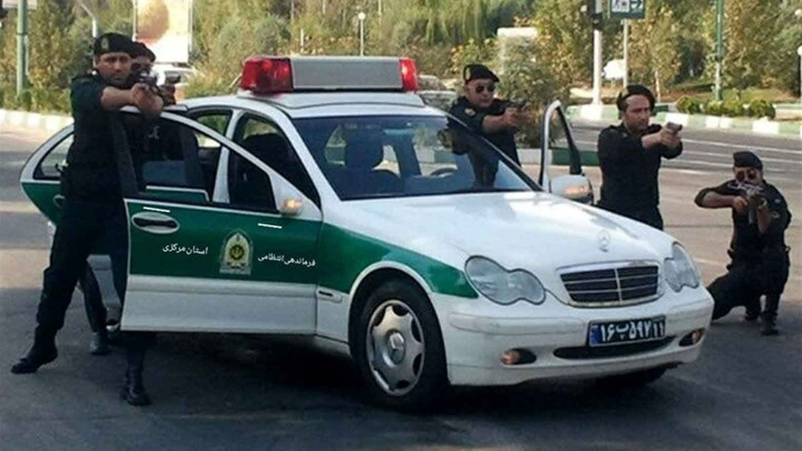 عناصر من الشرطة الإيرانية (تعبيرية)