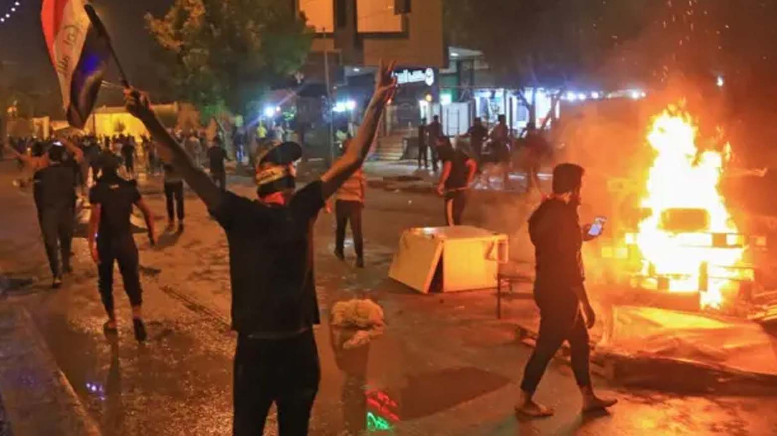 به‌غدا.. هاووڵاتییان به‌هۆی نه‌بوونی كاره‌با خۆپیشاندانیان كرد