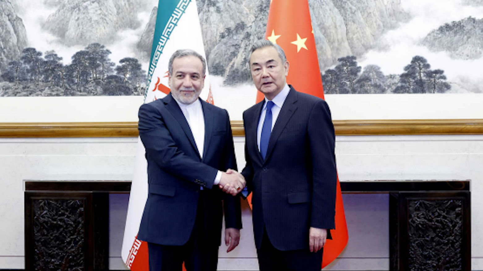 ئێران، ڕووسیا و چین پرسی ئەتۆمی تاوتوێ دەکەن