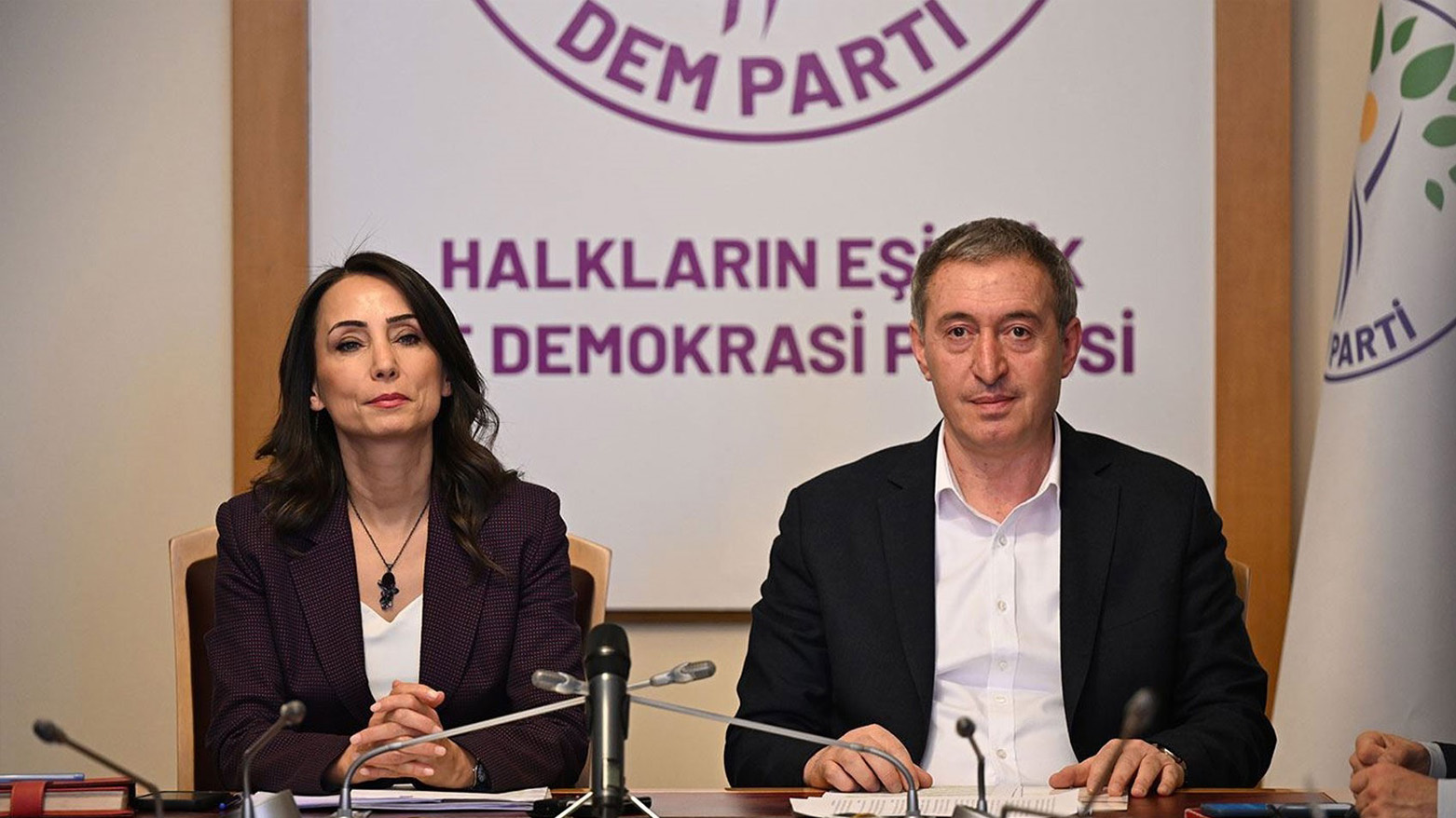 DEM Parti heyeti Yüksekdağ'ı cezaevinde ziyaret etti
