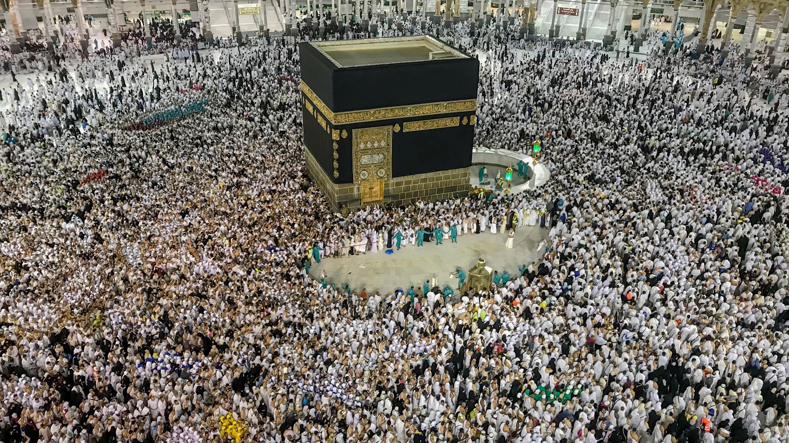 هه‌ولێر.. یەکەم کاروانی عومرەکاران لە دوای وه‌رزی حه‌ج بەرەو سعوودیە بەڕێکەوت