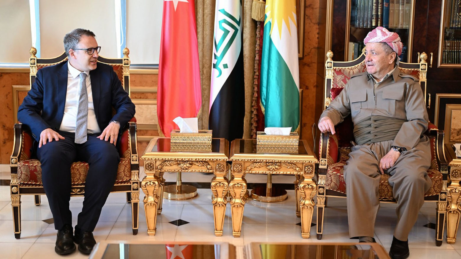 الرئيس بارزاني يستقبل السفير التركي لدى العراق