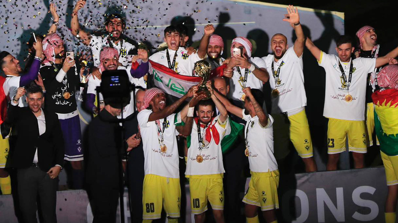 Duhok SC players lifting the Iraq Cup trophy. (Photo: Kurdistan24)