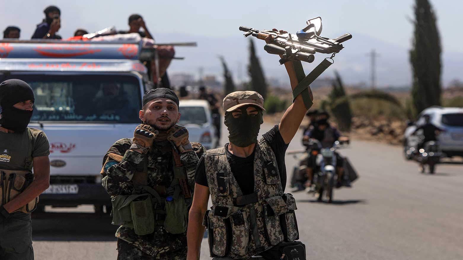 Fighters from Bedouin tribes gather in the al-Mazraa village in Syria's southern Sweida governorate, as clashes with Druze gunmen continue on July 18, 2025. (Photo: AFP)