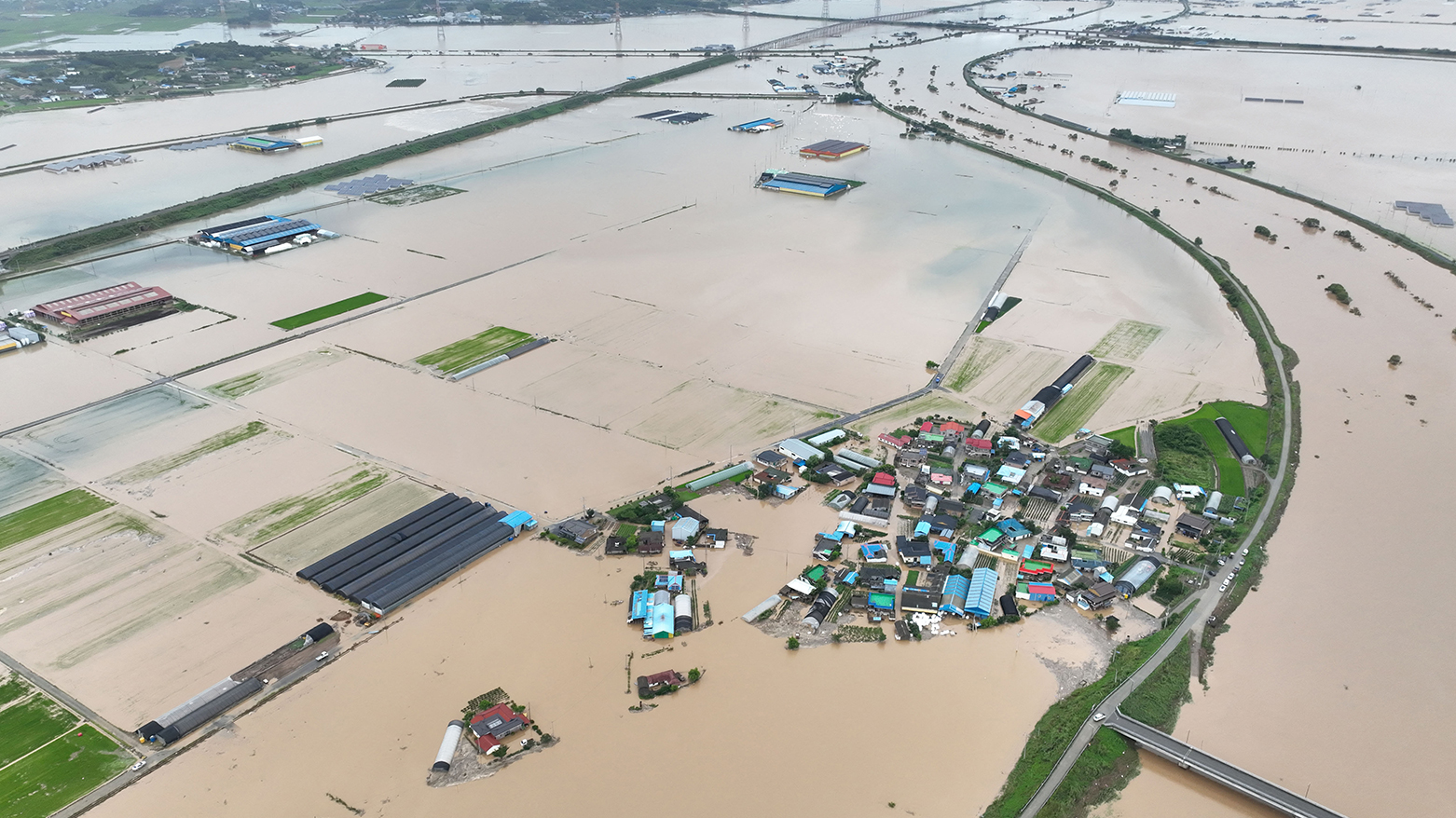 17 قتيلاً جراء أمطار غزيرة في كوريا الجنوبية