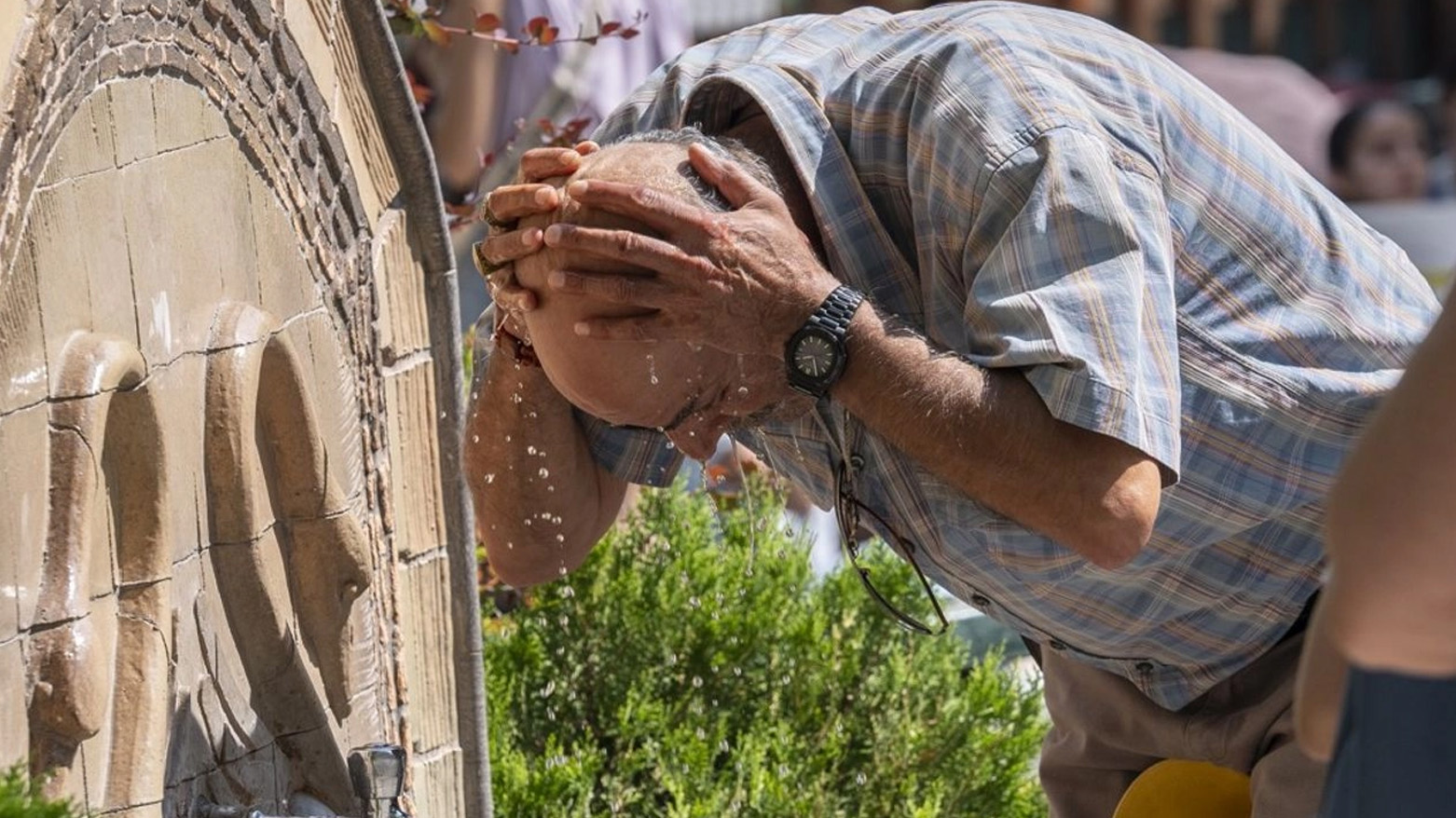 Hava sıcaklığı 6 ilde 40 dereceyi aştı