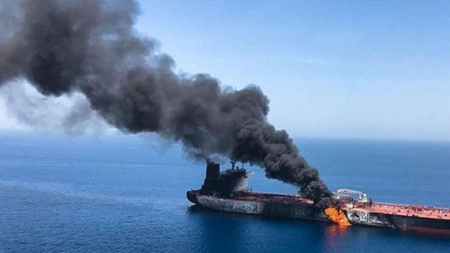 هيومن رايتس ووتش: هجمات الحوثيين على سفن الشحن "ترقى إلى جرائم حرب"