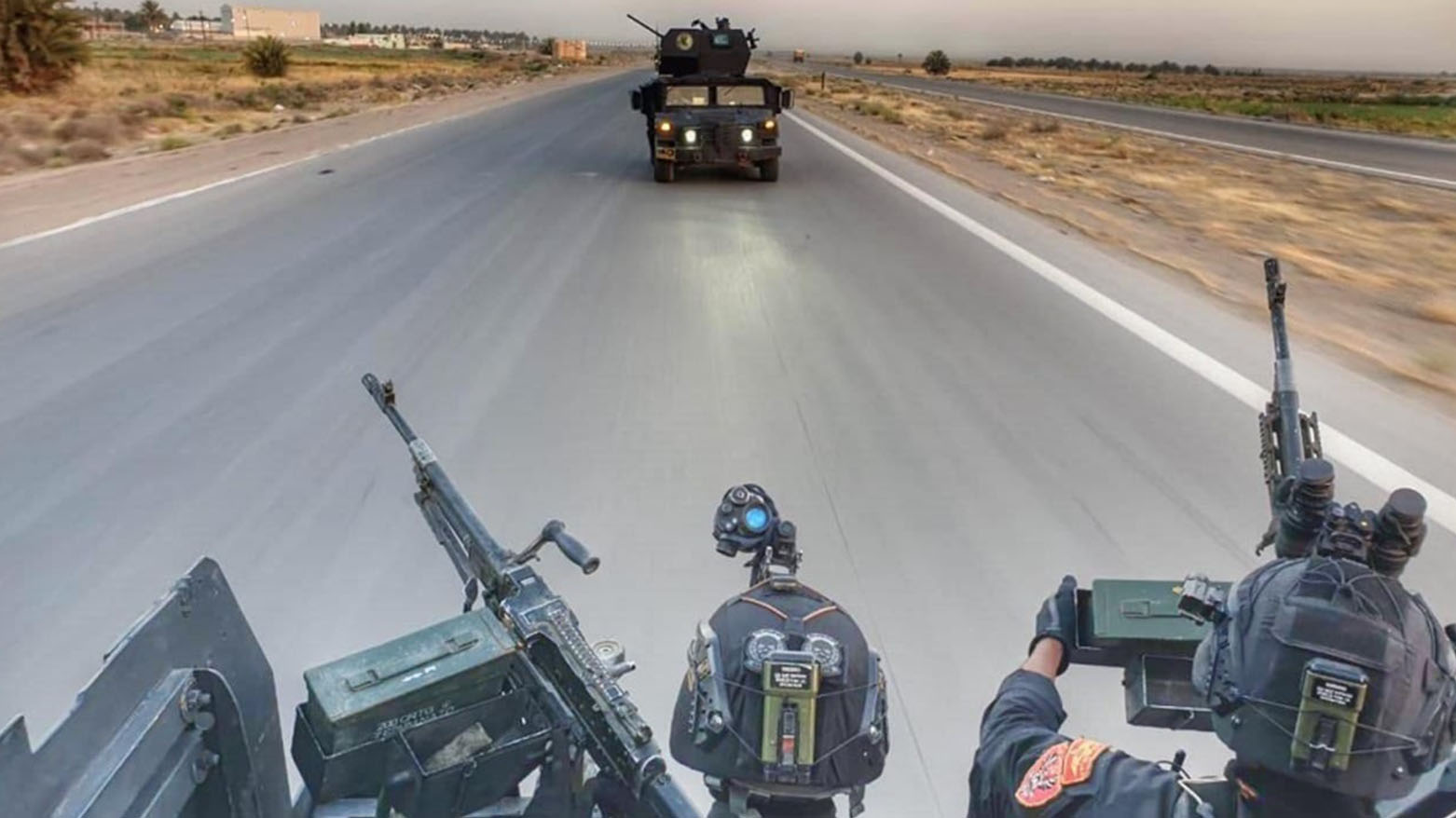 A patrol from the Counter-Terrorism Unit conducts reconnaissance in a rural area north of Baghdad. (Photo: Asharq Al-Awsat)