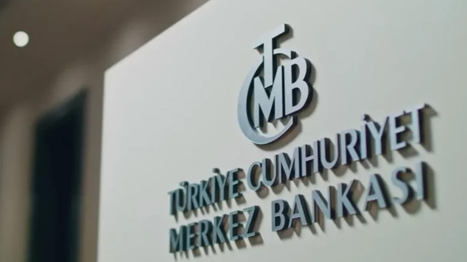 Merkez Bankası politika faizini indirdi