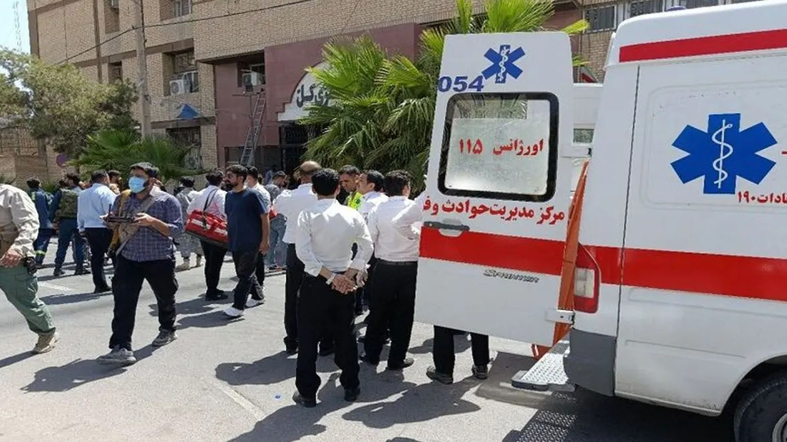 إيران: "جيش الظلم" يستهدف مبنى القضاء في زاهدان