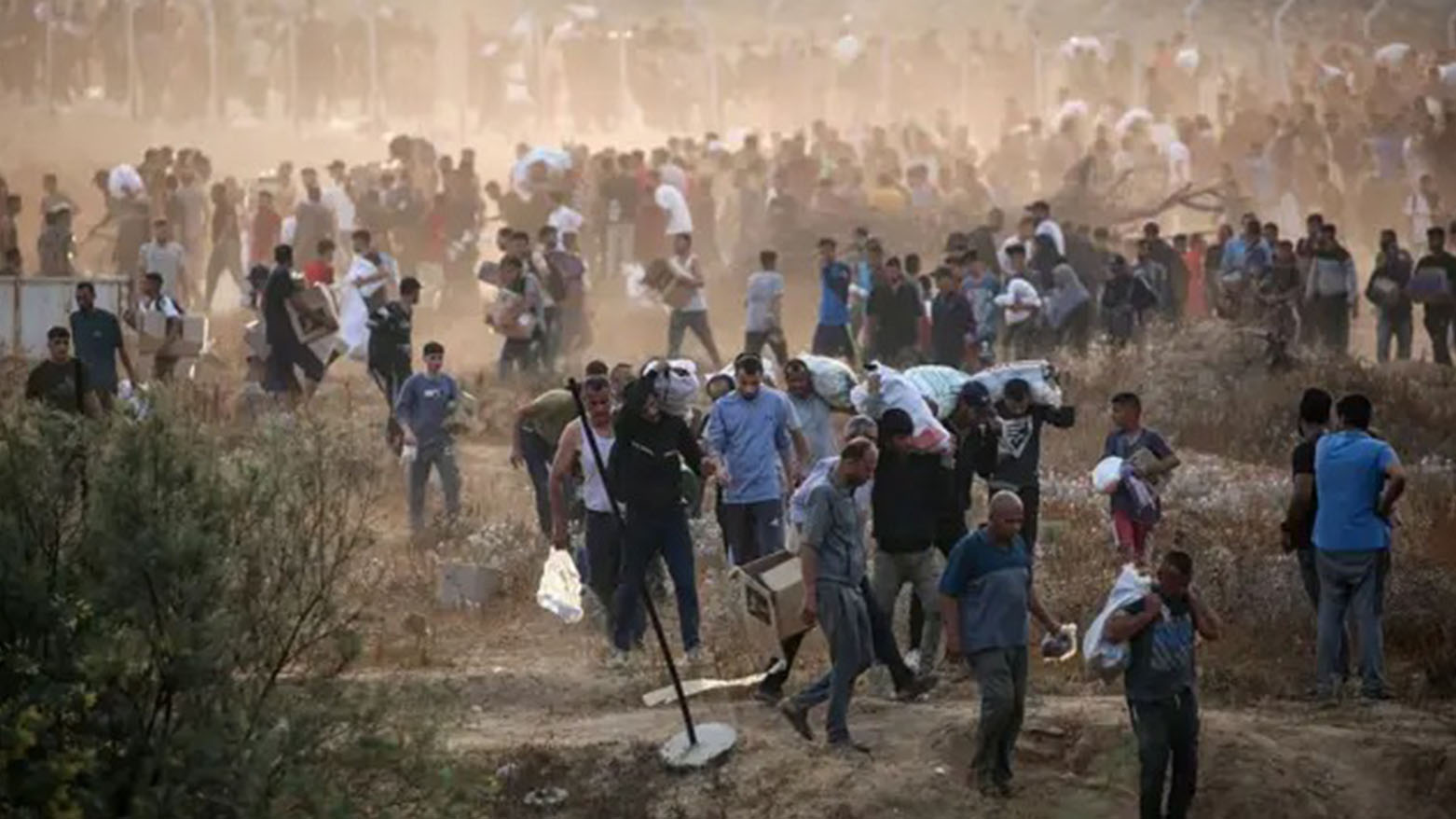مراكز المساعدات الدموية.. حين سقط جوعى غزة في الفخ