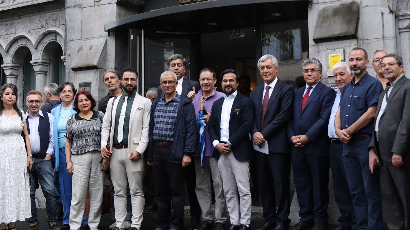 Li Lozanê Banga Mafê Çarenûsê: Yekbûna Kurdan Aştiya Cîranan e