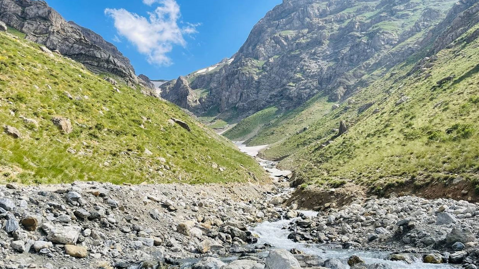 باڵەکایەتی