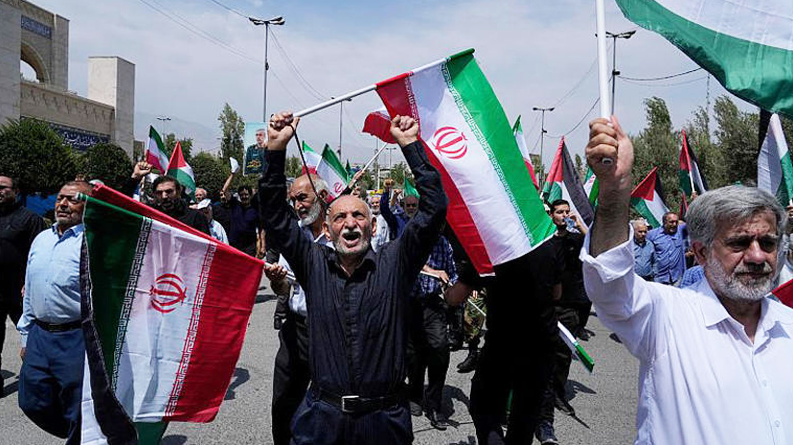 إيران تعلن إفشال مشروع خارجي يهدف لتقسيم البلاد