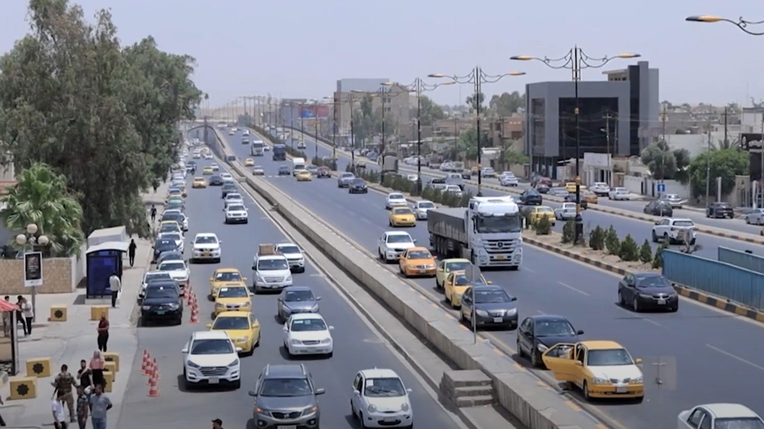 أزمة الكهرباء والماء مستمرة منذ عقود في الموصل… مواطنون يطالبون بحلول عاجلة